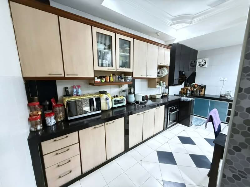 Rumah Teres 1 Tingkat untuk Dijual di Taman Rinting (Masai) - Karl Lim - Kitchen - PropertyGuru.com.my