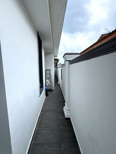 Rumah Teres 1 Tingkat untuk Dijual di Taman Rinting (Masai) - Karl Lim - Exterior - PropertyGuru.com.my