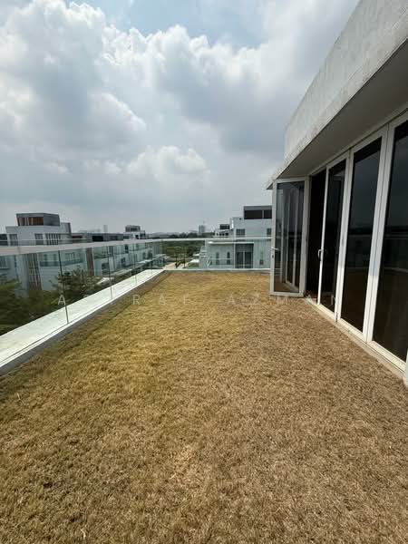 Zero-Lot Bungalow for Rent in Lakefront Villa (Cyberjaya) - Asyraf Azman - Balcony - PropertyGuru.com.my