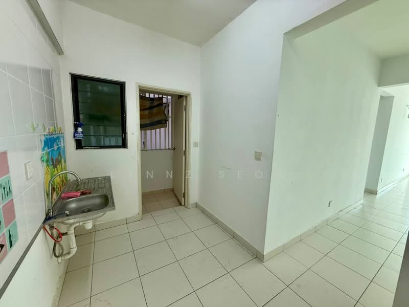 Kondominium untuk Dijual di One Foresta - Lynnz Seow - Kitchen - PropertyGuru.com.my