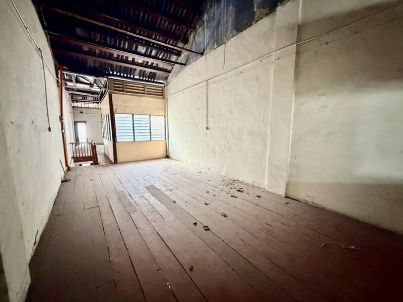 Shop for Sale in George Town (Penang) - Lee Xue Chen - Interior - PropertyGuru.com.my