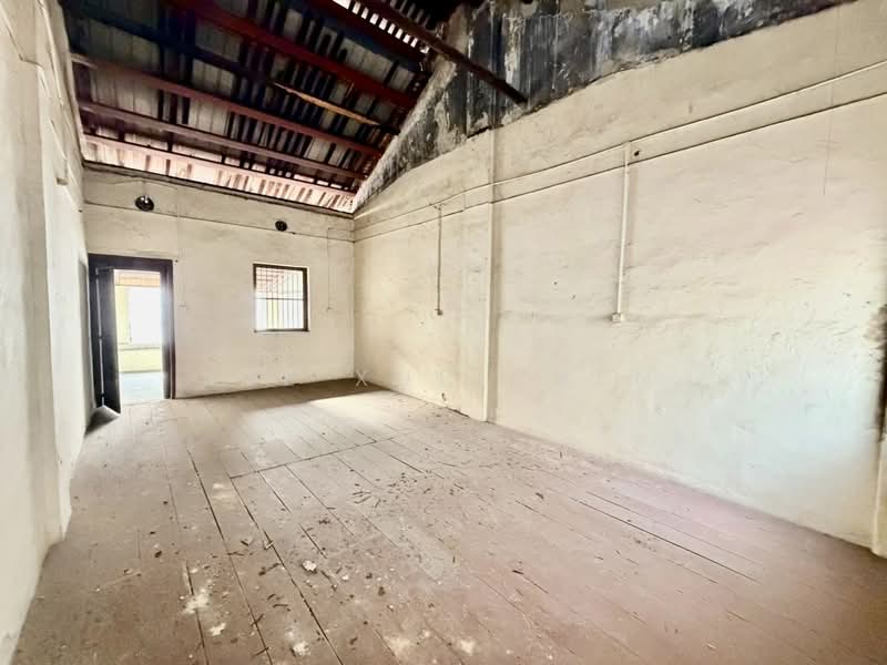 Shop for Sale in George Town (Penang) - Lee Xue Chen - Interior - PropertyGuru.com.my