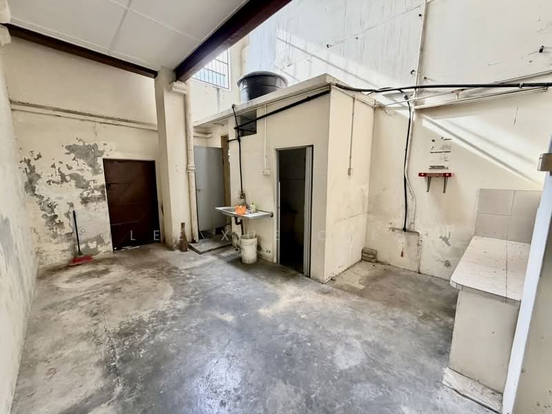 Shop for Sale in George Town (Penang) - Lee Xue Chen - Interior - PropertyGuru.com.my