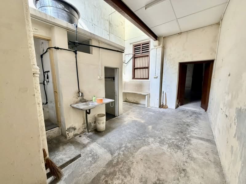 Shop for Sale in George Town (Penang) - Lee Xue Chen - Interior - PropertyGuru.com.my