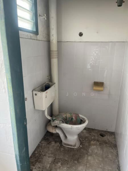 Rumah Flat untuk Dijual di Seri Seroja - Tris Jong - Bathroom - PropertyGuru.com.my