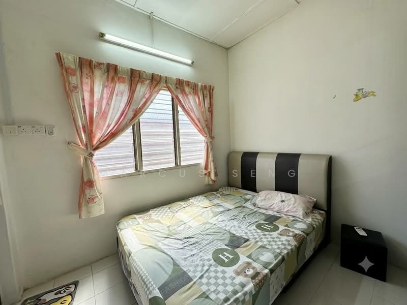 2-storey Terraced House for Sale in Taman Menglembu Impiana Adril (Menglembu) - Marcus Seng - Bedroom - PropertyGuru.com.my