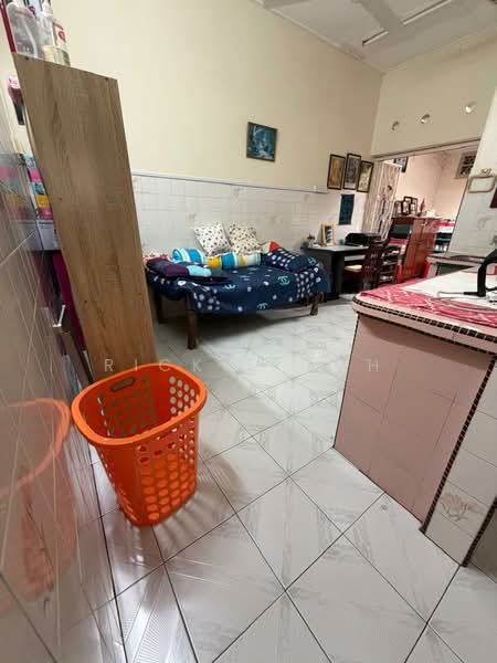 Rumah Teres 1.5 Tingkat untuk Dijual di Taman Gottlieb (Pulau Tikus) - Rickie Goh - Bedroom - PropertyGuru.com.my