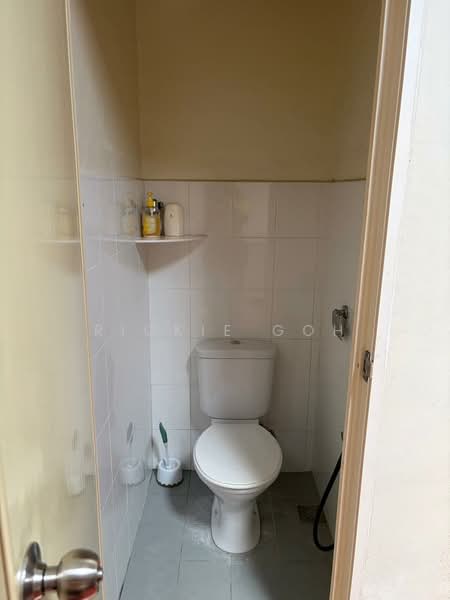 Rumah Teres 1.5 Tingkat untuk Dijual di Taman Gottlieb (Pulau Tikus) - Rickie Goh - Bathroom - PropertyGuru.com.my