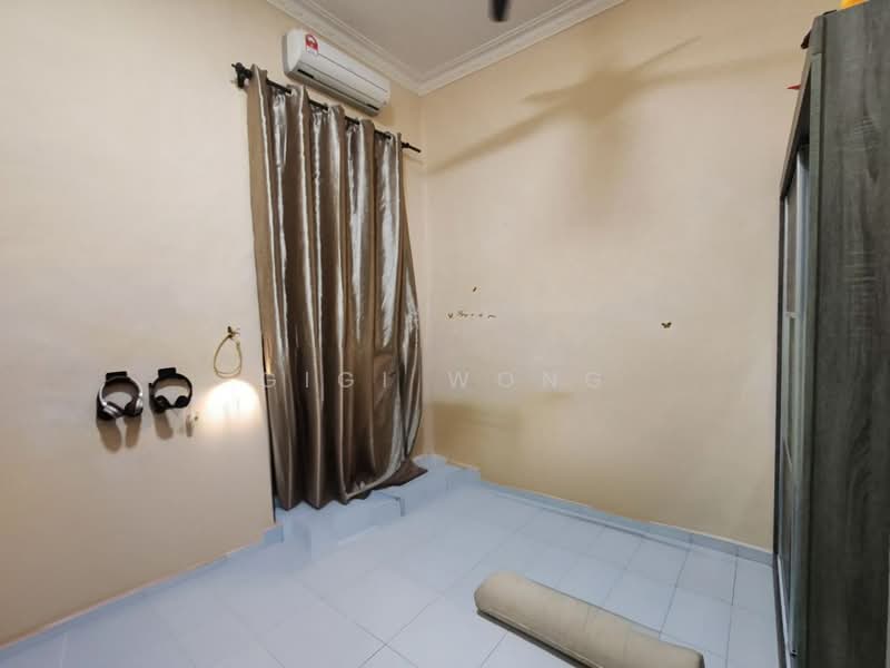 Rumah Kluster untuk Dijual di Kampung Bukit Larang (Telok Mas) - Gigi Wong - PropertyGuru.com.my