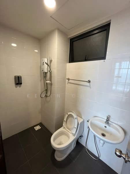 Servis Apartment untuk Dijual di Service Residence @ Landmark Residence 1 - Kevin Chen - Bathroom - PropertyGuru.com.my