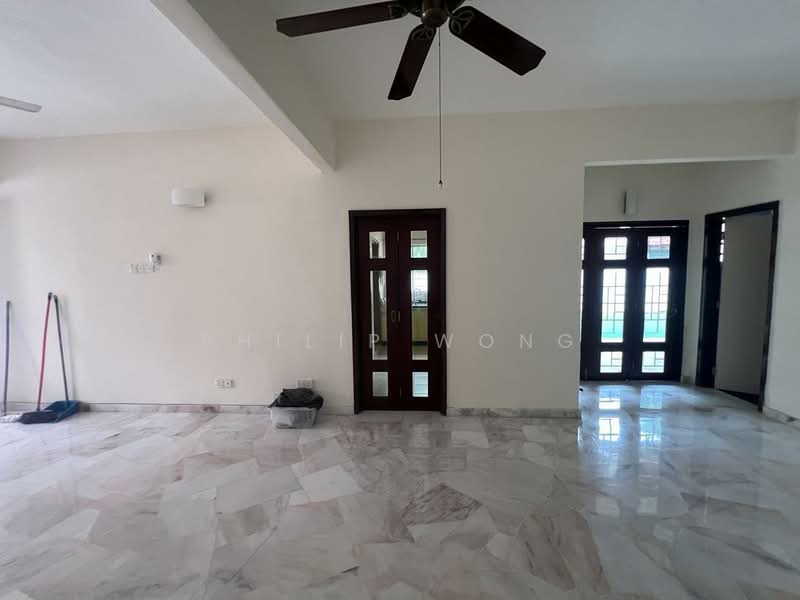 Townhouse for Rent in Taman Equine (Seri Kembangan) - Philip Wong - Living Room - PropertyGuru.com.my