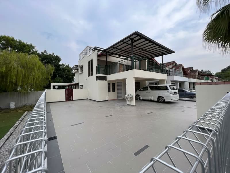 Townhouse for Rent in Taman Equine (Seri Kembangan) - Philip Wong - Exterior - PropertyGuru.com.my