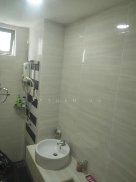 Apartment for Sale at D'Summit Residences - Jayden Ng - Bathroom - PropertyGuru.com.my