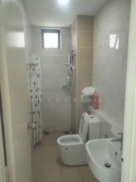 Apartment for Sale at D'Summit Residences - Jayden Ng - Bathroom - PropertyGuru.com.my