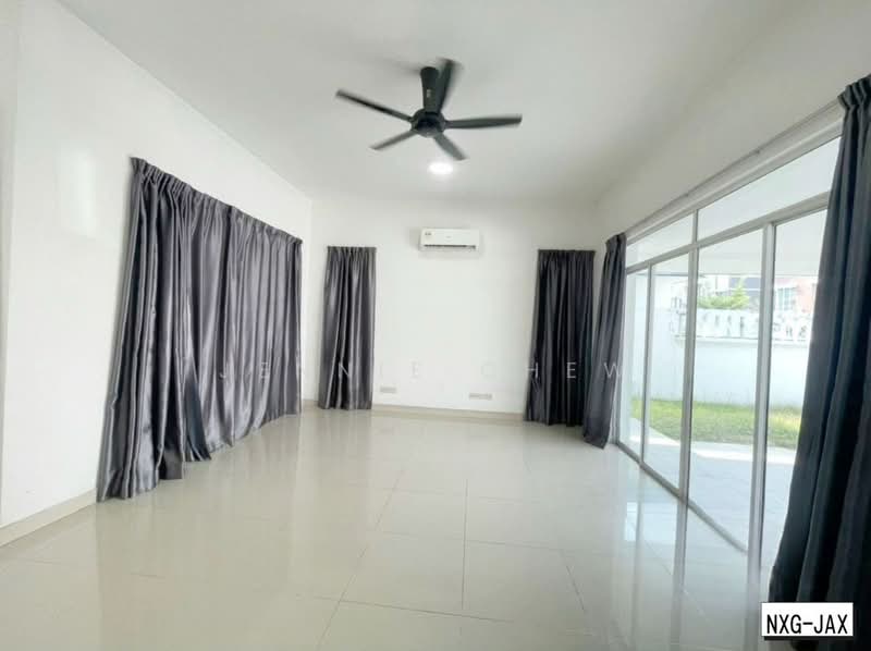 Semi-Detached House for Sale in Setia Damai (Setia Alam) - Jennie Chew - Living Room - PropertyGuru.com.my
