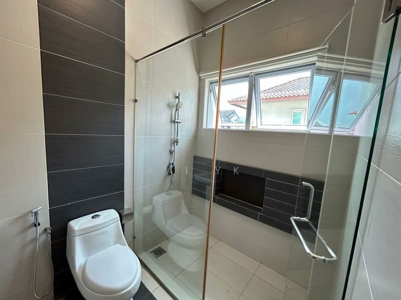 Bungalow for Sale in Subang Heights (Subang Jaya) - Lai YK - Bathroom - PropertyGuru.com.my