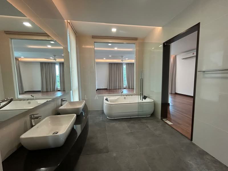 Bungalow for Sale in Subang Heights (Subang Jaya) - Lai YK - Bathroom - PropertyGuru.com.my