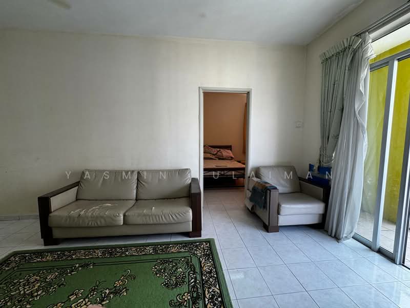 Condominium for Sale at Platinum Hill PV 5 - Yasmin Sulaiman - Living Room - PropertyGuru.com.my