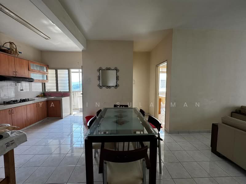 Condominium for Sale at Platinum Hill PV 5 - Yasmin Sulaiman - Kitchen - PropertyGuru.com.my