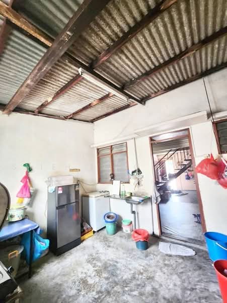 Rumah Teres 2 Tingkat untuk Dijual di Permas Jaya (Johor) - Shieh Long Chen - Kitchen - PropertyGuru.com.my