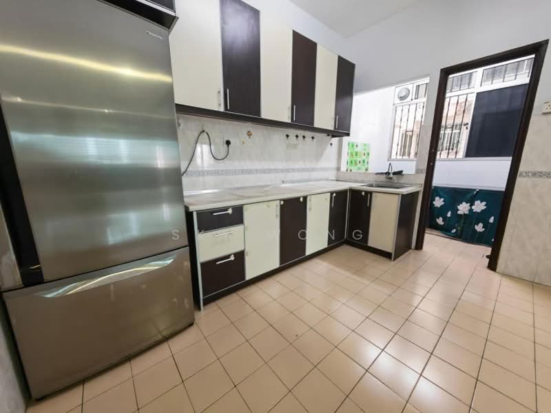 Apartment for Sale at Pangsapuri Sri Mekar - Sky Wong - Kitchen - PropertyGuru.com.my