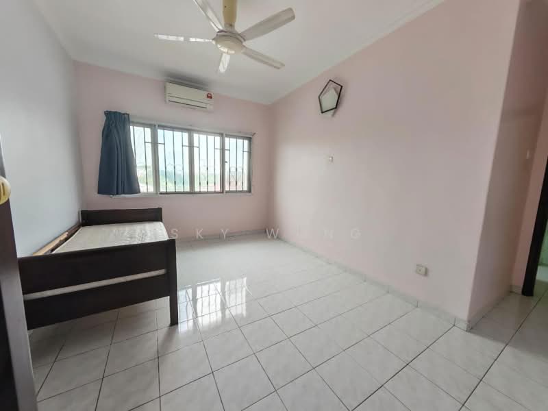 Apartment for Sale at Pangsapuri Sri Mekar - Sky Wong - Bedroom - PropertyGuru.com.my