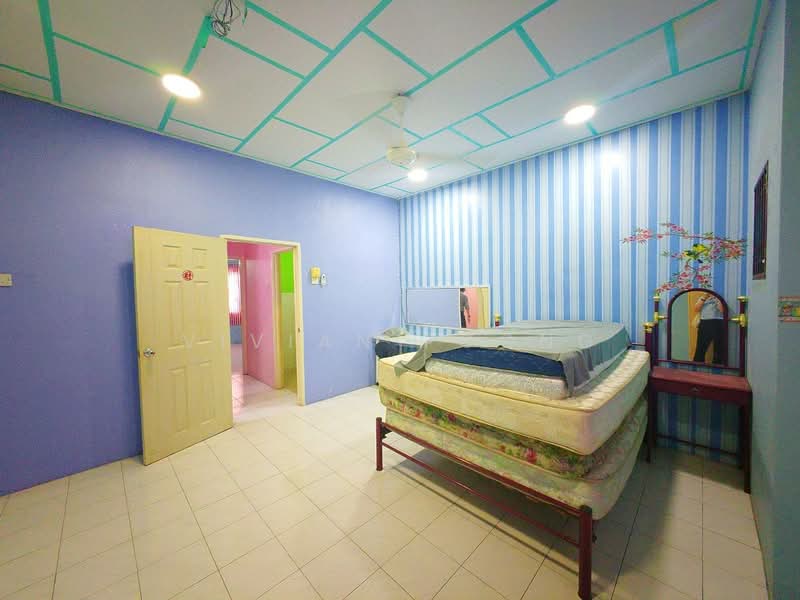 Rumah Teres 2 Tingkat untuk Dijual di Anjung Tawas Sinaran (Ipoh) - Vivian Foong - Bedroom - PropertyGuru.com.my