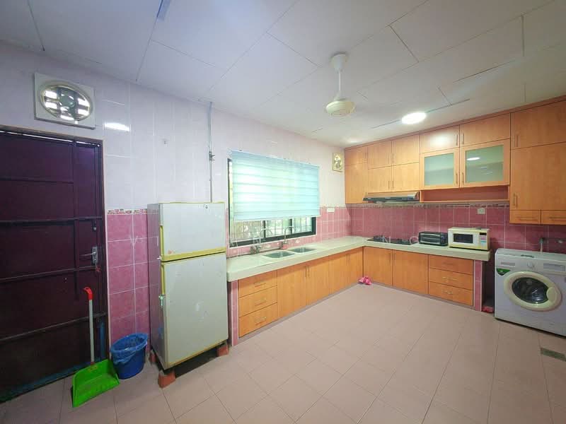 Rumah Teres 2 Tingkat untuk Dijual di Anjung Tawas Sinaran (Ipoh) - Vivian Foong - Kitchen - PropertyGuru.com.my