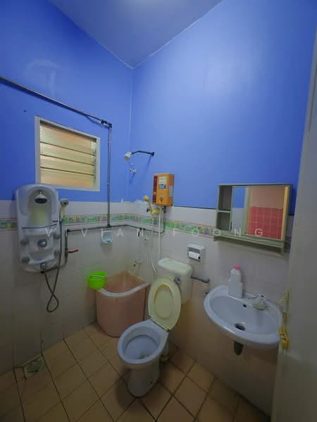 Rumah Teres 2 Tingkat untuk Dijual di Anjung Tawas Sinaran (Ipoh) - Vivian Foong - Bathroom - PropertyGuru.com.my
