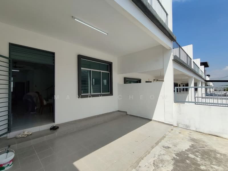Rumah Teres 2 Tingkat untuk Disewa di Taman Scientex Rawang (Rawang) - Mandy Cheow - Exterior - PropertyGuru.com.my