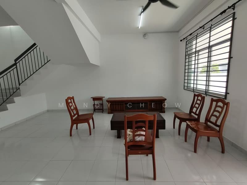 Rumah Teres 2 Tingkat untuk Disewa di Taman Scientex Rawang (Rawang) - Mandy Cheow - Living Room - PropertyGuru.com.my