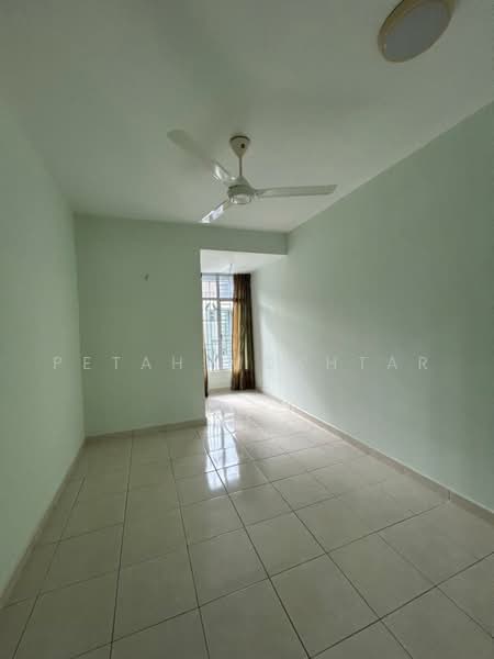 3-storey Terraced House for Sale in Taman Bangi Avenue (Bangi) - PETAH MOKHTAR - Interior - PropertyGuru.com.my