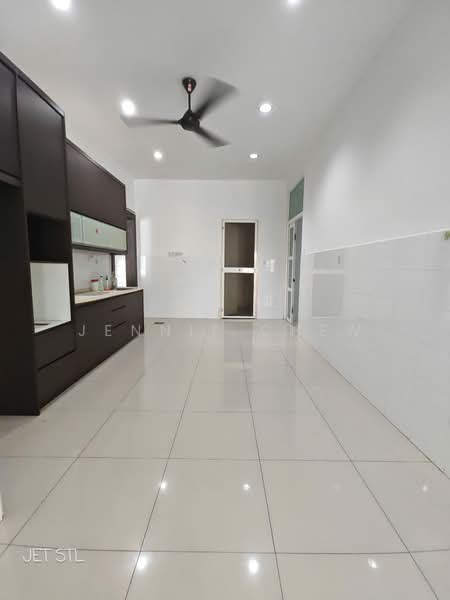 Semi-Detached House for Sale in Setia Damai (Setia Alam) - Jennie Chew - Kitchen - PropertyGuru.com.my
