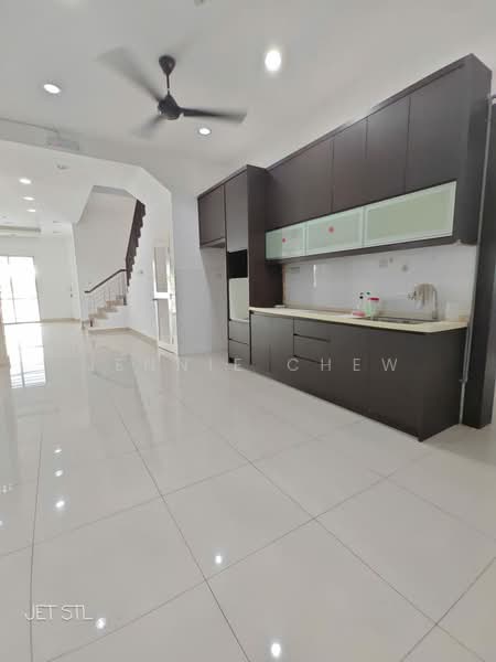 Semi-Detached House for Sale in Setia Damai (Setia Alam) - Jennie Chew - Kitchen - PropertyGuru.com.my