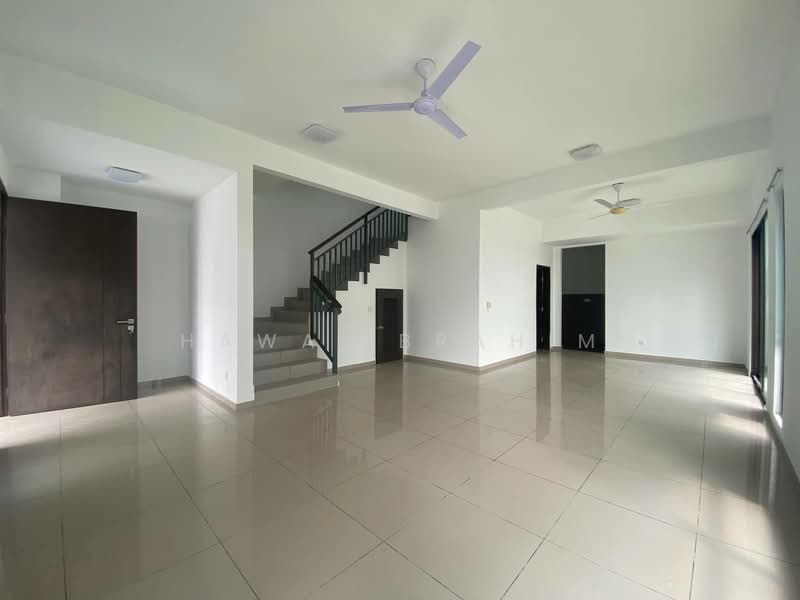 Rumah Kluster untuk Dijual di Setia Ecohill (Semenyih) - Hawa Ibrahim - Living Room - PropertyGuru.com.my