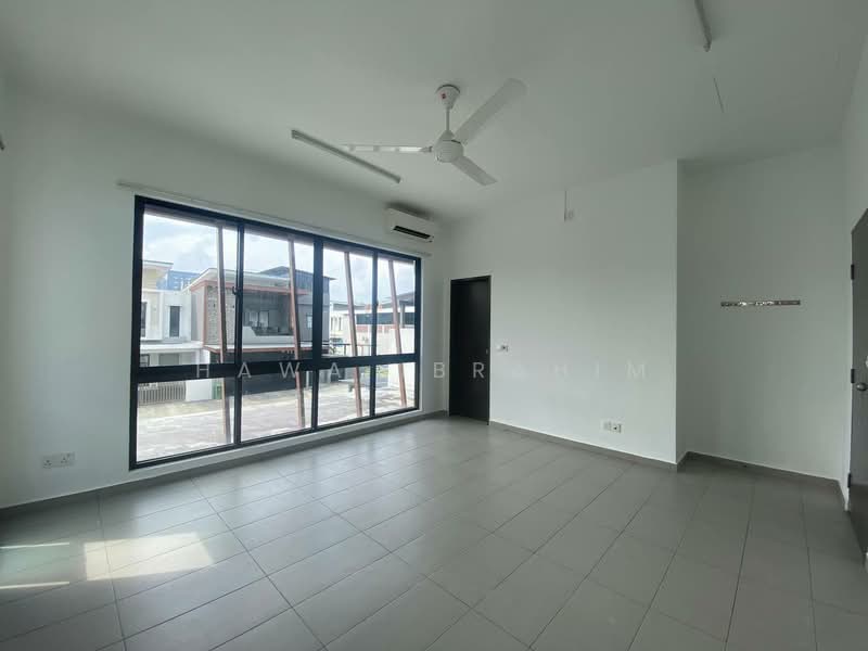 Rumah Kluster untuk Dijual di Setia Ecohill (Semenyih) - Hawa Ibrahim - Living Room - PropertyGuru.com.my