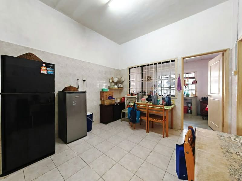 Rumah Teres 2 Tingkat untuk Dijual di Skudai (Johor) - Stefan Yu - Kitchen - PropertyGuru.com.my