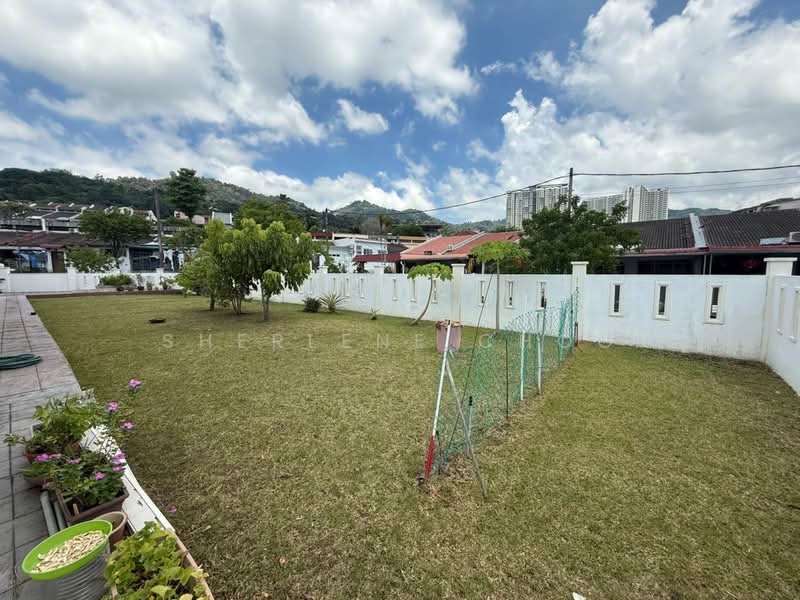 1-storey Terraced House for Sale in Sungai Ara (Penang) - Sherlene Choo - Garden - PropertyGuru.com.my