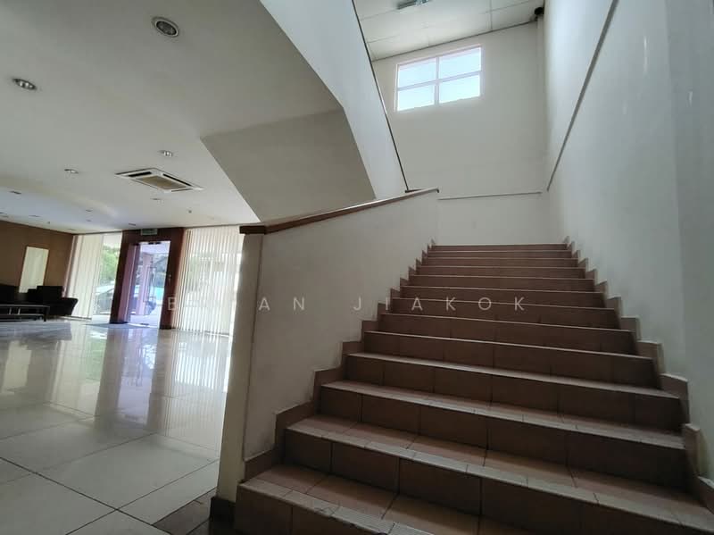 Warehouse for Rent in Taman Sains Selangor (Kota Damansara) - Brian JiaKok - Entrance - PropertyGuru.com.my