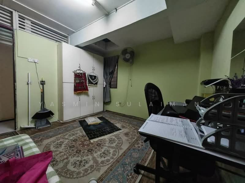 2-storey Terraced House for Sale in Kuala Lumpur (Kuala Lumpur) - Yasmin Sulaiman - Study - PropertyGuru.com.my