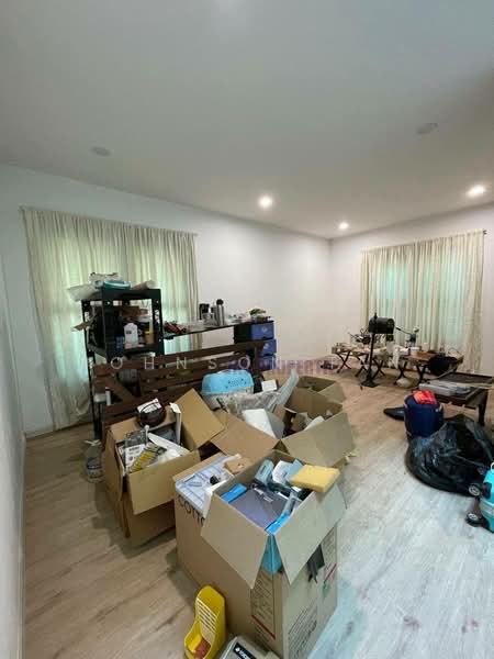 Semi-Detached House for Sale in Taman Pelangi Indah (Ulu Tiram) - Johnson Tan - Interior - PropertyGuru.com.my