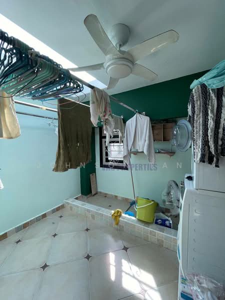 Semi-Detached House for Sale in Taman Pelangi Indah (Ulu Tiram) - Johnson Tan - Interior - PropertyGuru.com.my