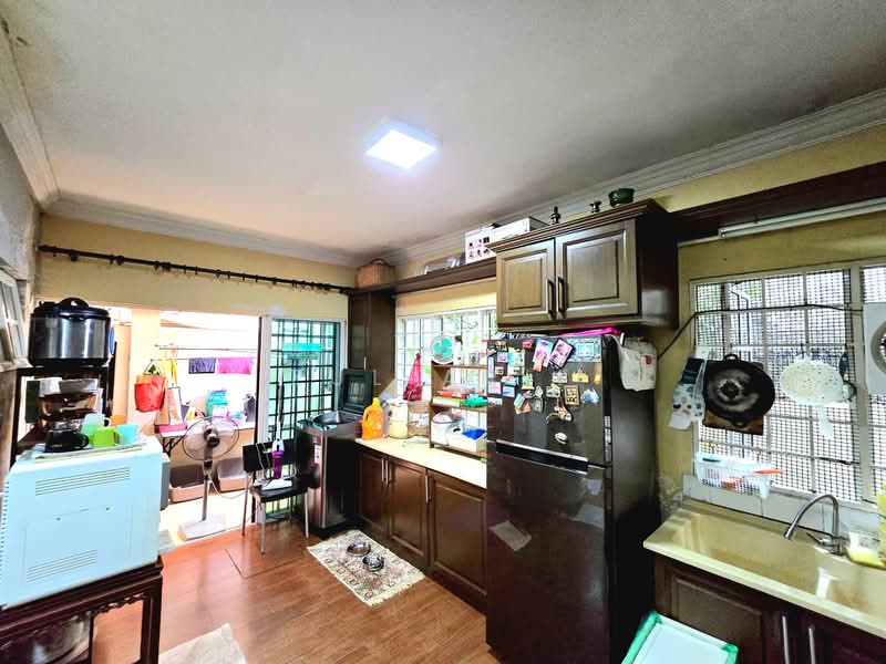 2-storey Terraced House for Sale in Ampang Jaya (Ampang) - Zul Arif - Kitchen - PropertyGuru.com.my