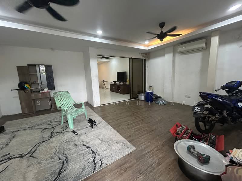 Rumah Teres 2 Tingkat untuk Dijual di Shah Alam (Selangor) - Syukor Hartanah - Living Room - PropertyGuru.com.my