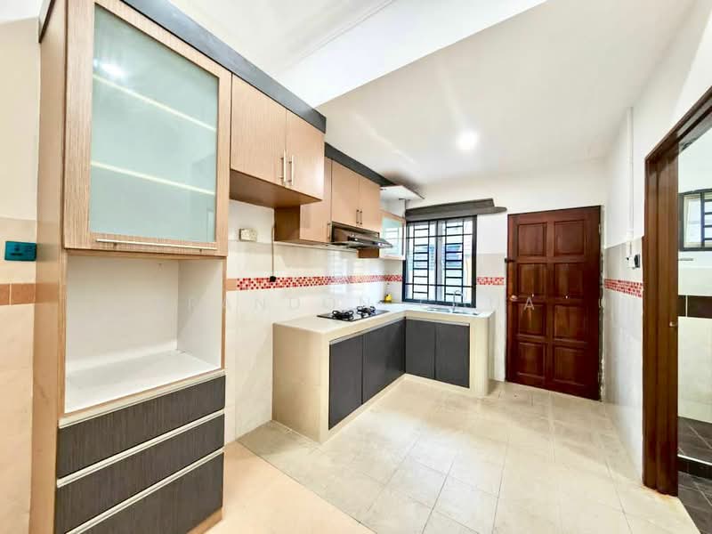 Rumah Teres 2-Tingkat untuk Dijual di Taman Mount Austin (Tebrau) - Brandon Chua - Kitchen - PropertyGuru.com.my