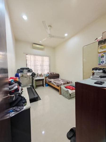 Semi-Detached House for Sale in Bandar Nusaputra (Puchong) - Evan Goh - Bedroom - PropertyGuru.com.my