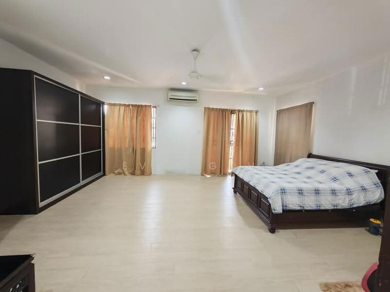 Semi-Detached House for Sale in Bandar Nusaputra (Puchong) - Evan Goh - Bedroom - PropertyGuru.com.my