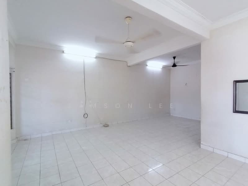 2-storey Terraced House for Sale in Taman Sri Hijau (Rawang) - Samson Lee - Living Room - PropertyGuru.com.my