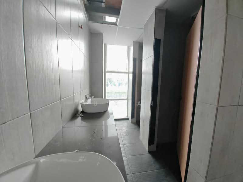 Factory for Sale in Taman Desa Cemerlang (Ulu Tiram) - Yu Xuan - Bathroom - PropertyGuru.com.my