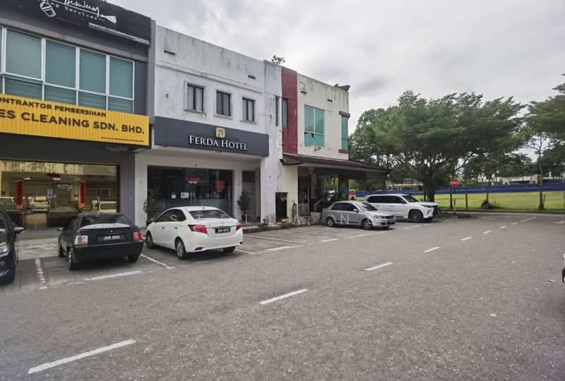 Kedai / Pejabat untuk Dijual di Taman Impian Emas (Skudai) - Stella Ng - Exterior - PropertyGuru.com.my